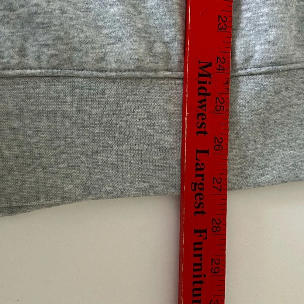 K-Swiss Men's Gray Hoodie Logo Sleeve Tape Design Size Small‎